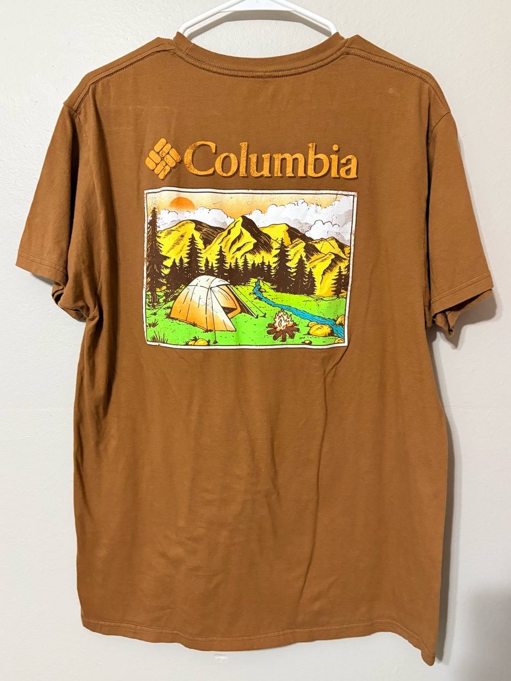 Columbia Brown Short-Sleeve Camping Graphic Tee